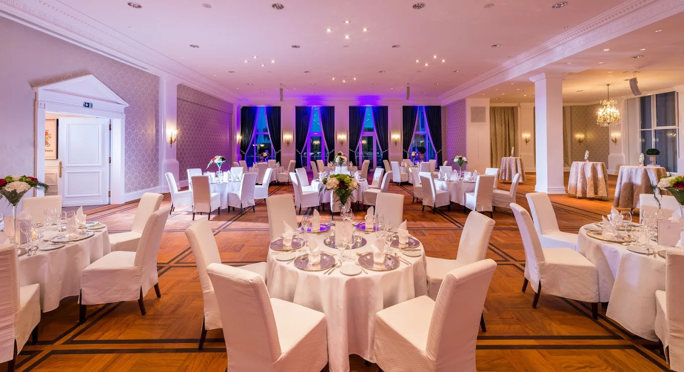EscortBremen - High Class Begleitagentur Deluxe
